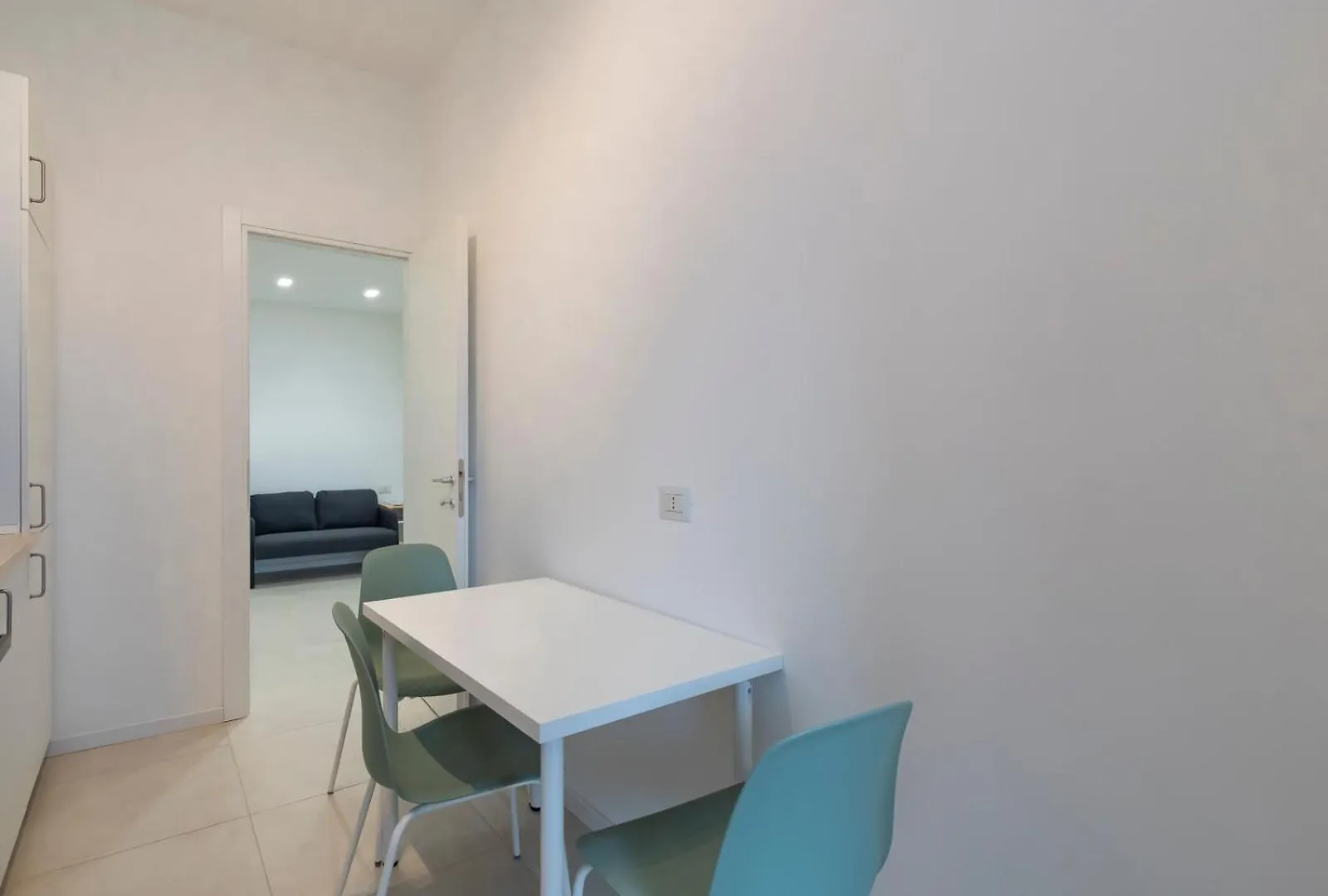I Host Apartment - Lodovico Il Moro 105-4 Milán 0*,  Italia
